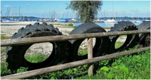 Do truck tyres have an expiration date?