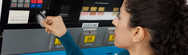 The Advantages of Using a Fleet Fuel Card for Your Company