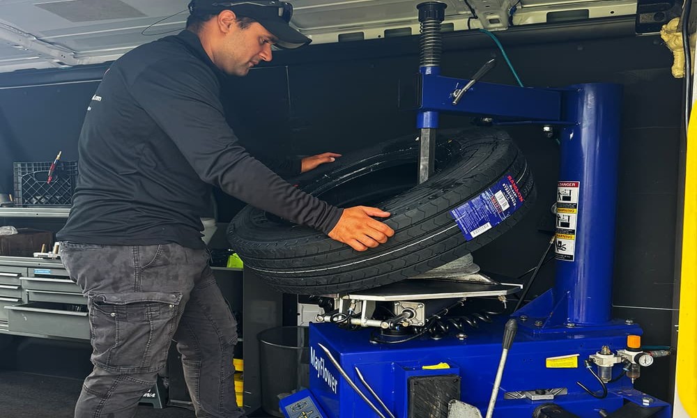 The Process of Flushing Old Car Differential Fluid