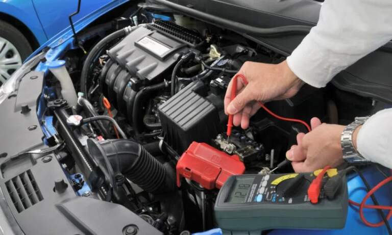 Importance of Transmission Maintenance Services for Safer and Smoother Daily Driving